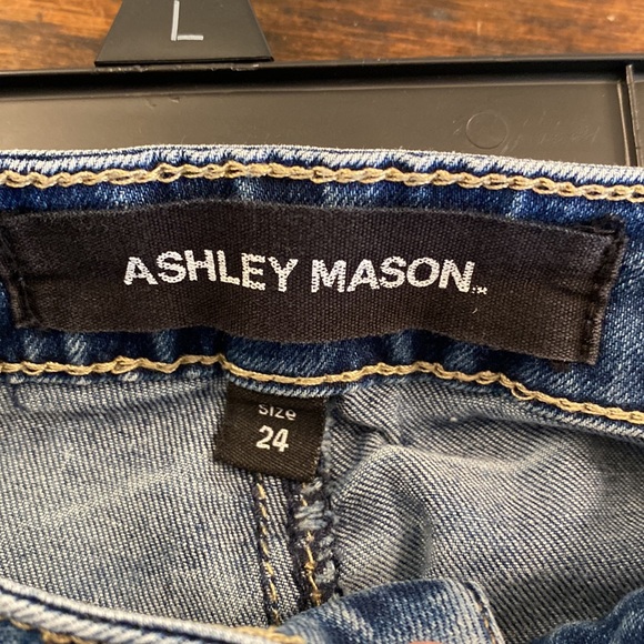 Ashley Mason, size 24 distressed high waisted skinny jeans, perfect condition! - Picture 7 of 7